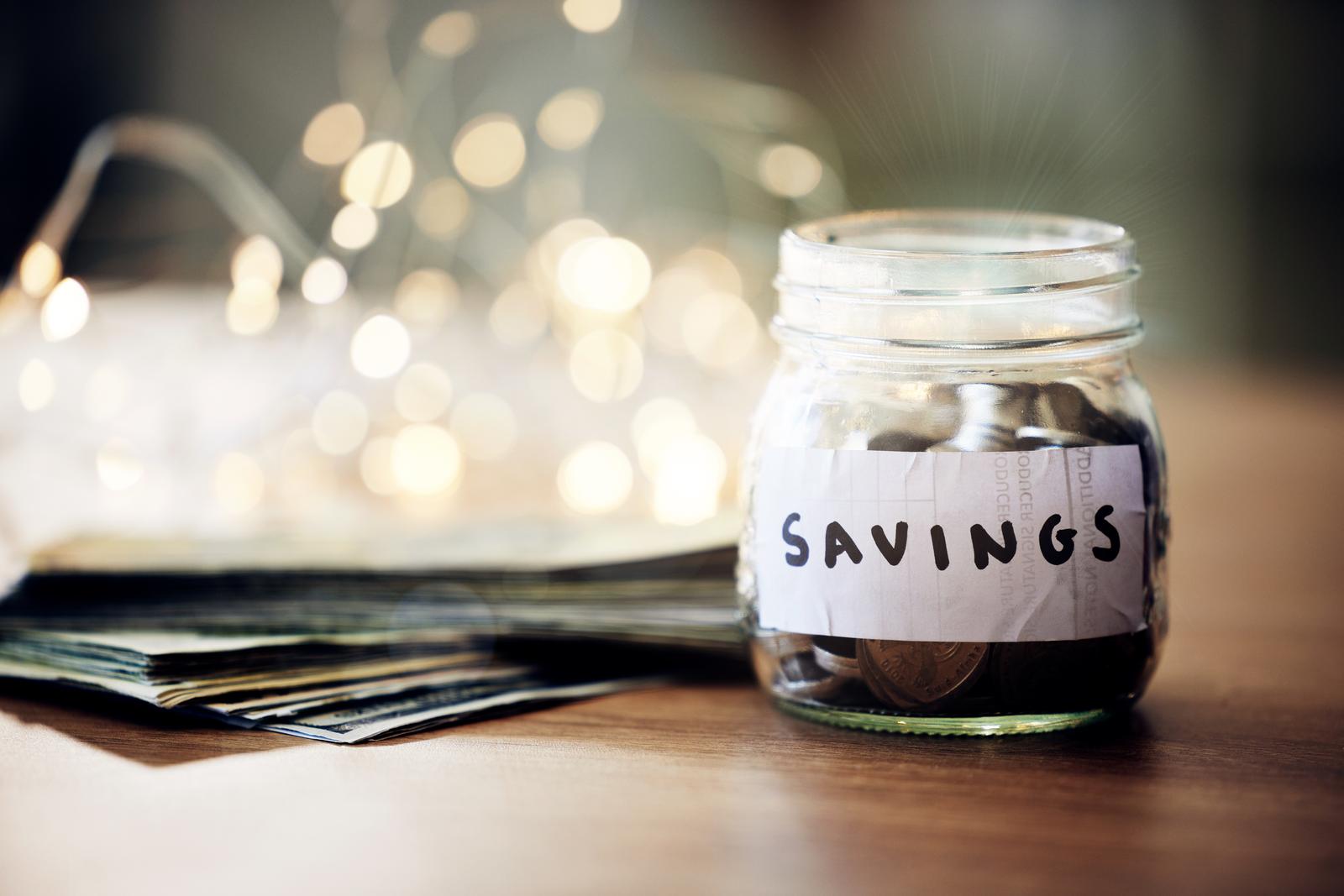 You are currently viewing Financial Planning For Young Adults: Learn The Art of Saving 